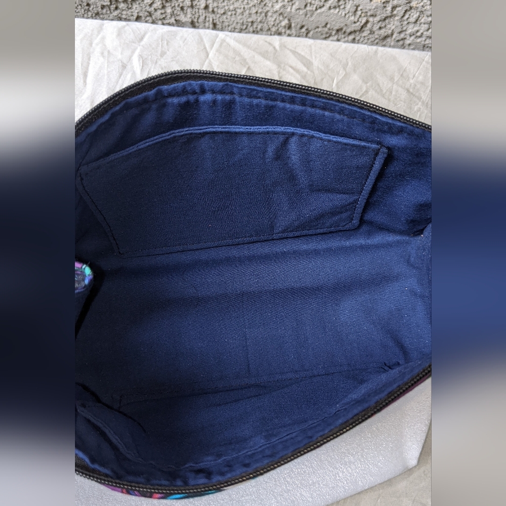 Disney Villians Crossbody Bag - Picture 4 of 4